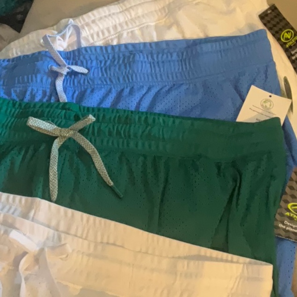 XXXL 5/$15 Sz 22 NEW mesh shorts